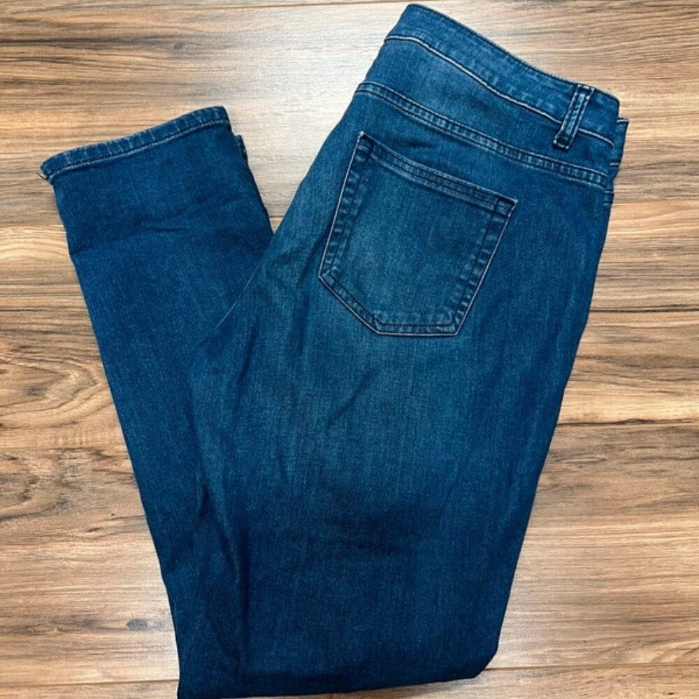 Michael Kors size 10 boyfriend jeans‎